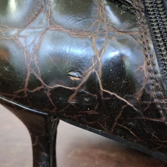 STUART WEITZMAN 7.5M Croc Patent Leather Ankle Booties Pointed Toe Kitten Heels - Picture 6 of 12